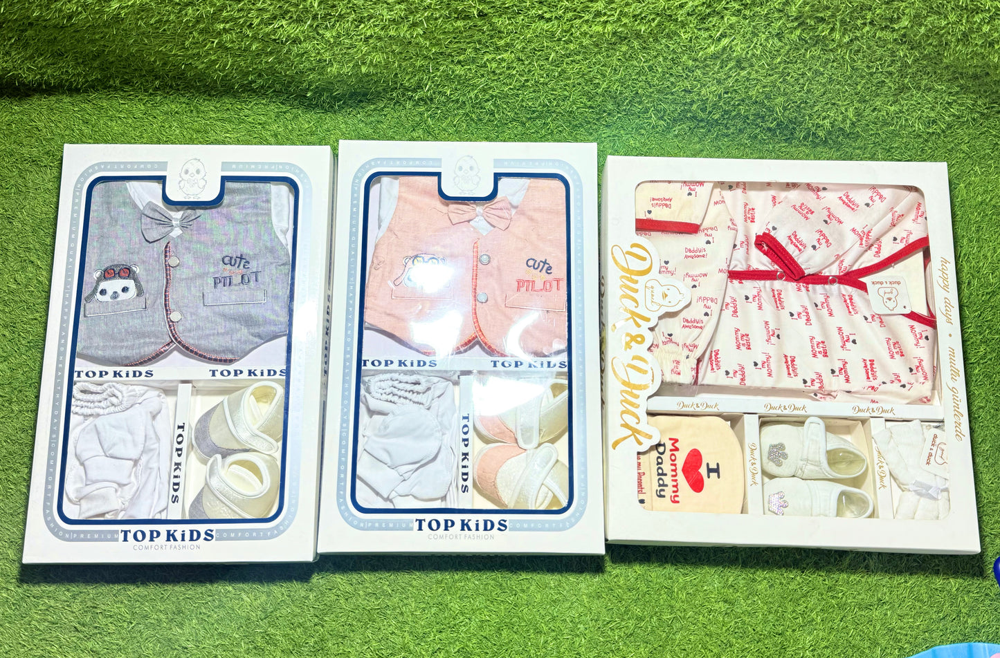Newborn Baby Gift Set Bundle Assorted Designs - Premium Cotton Clothing & Booties Box👶